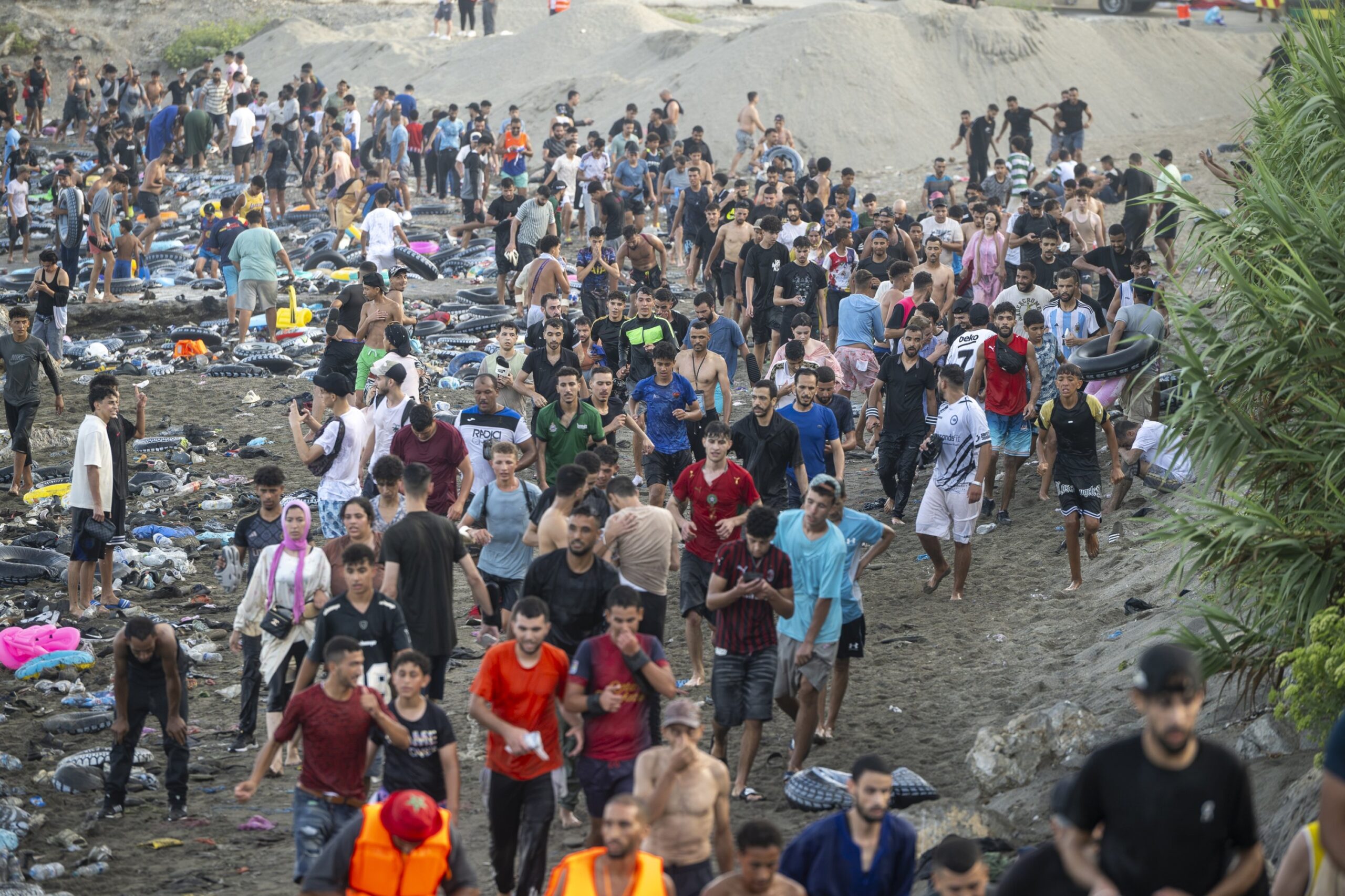 Spain warns irregular entry through Ceuta, Melilla does not grant right to stay or access EU